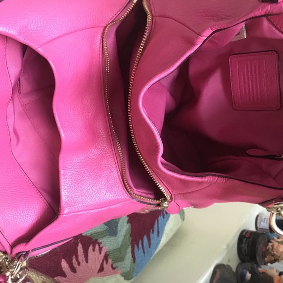 Authentic Coach Phoebe Shoulder Handbag Dahlia - Picture 7 of 12